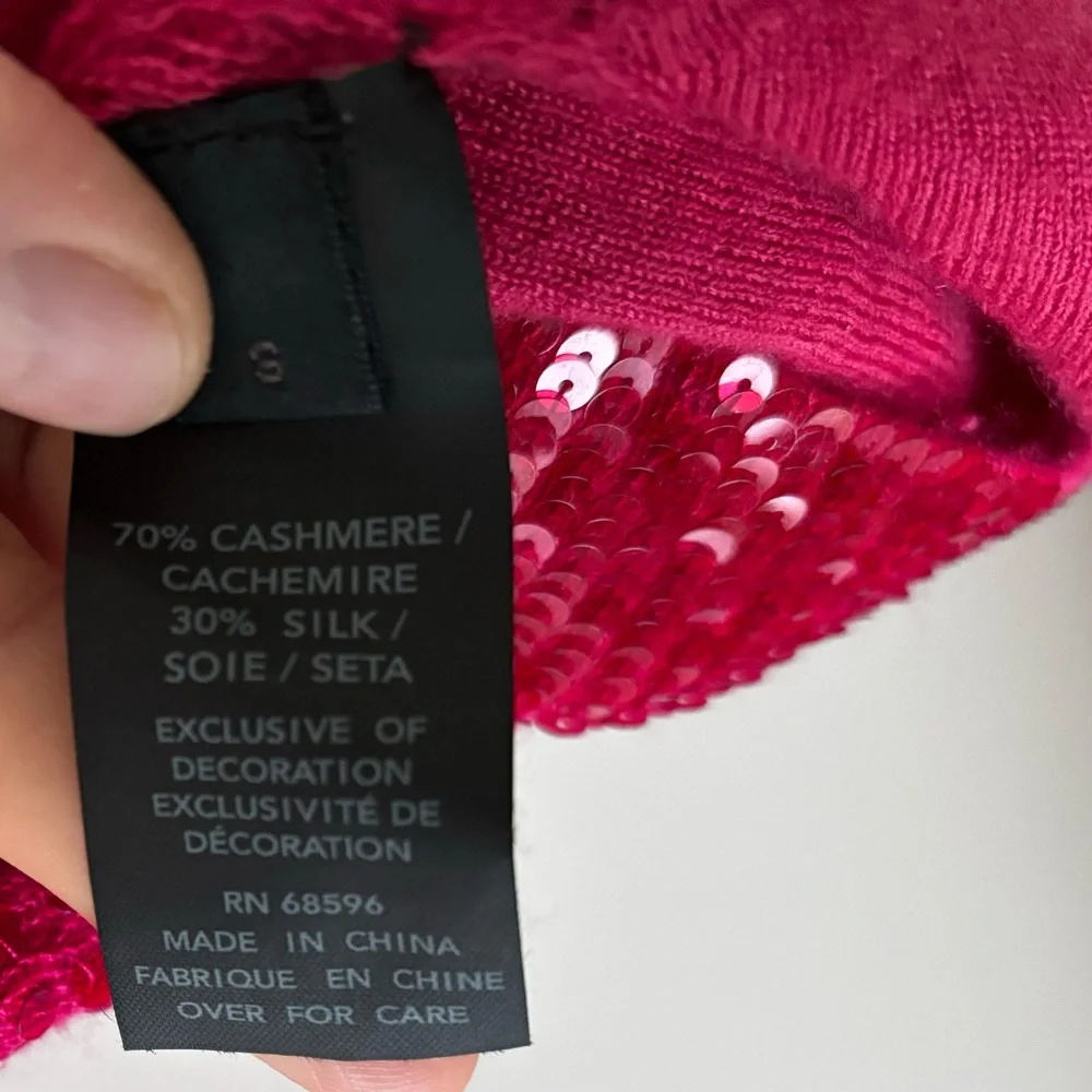 Backless, cashmere, red with sequins evening dress by Donna Karan. - Picture 5 of 6